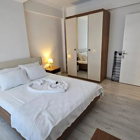 Apartment Riverside Suits- 5 Ile Evinizde Gibi *